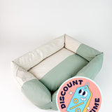 Cama cucha para mascotas color crema y verde